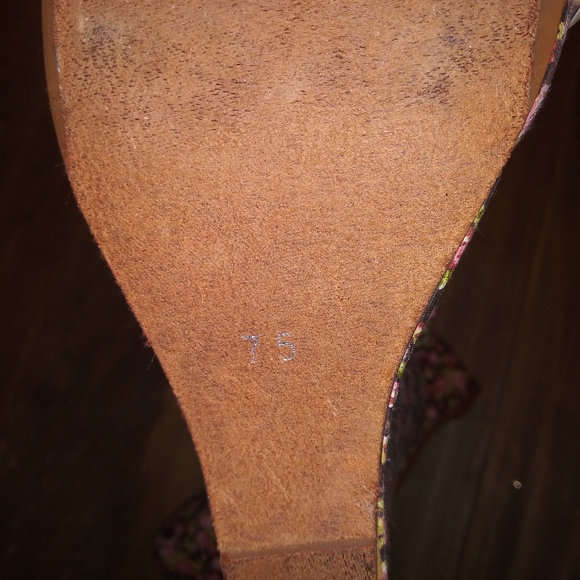 Jeffrey Campbell Havana Floral Wedge - Picture 7 of 8